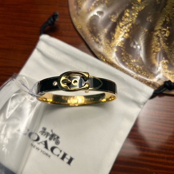 COACH hinged buckle bangle NWT - Picture 6 of 10